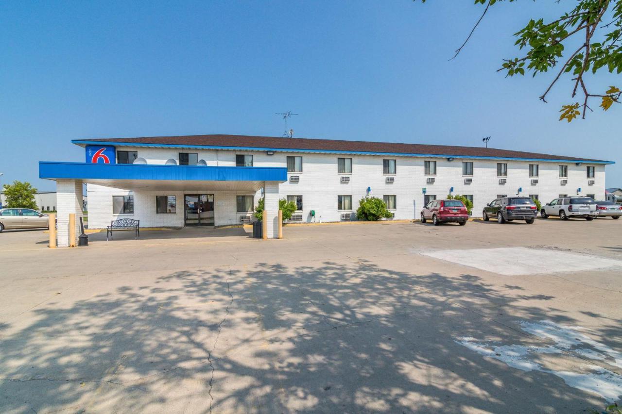 Motel 6-Fargo, Nd - South Exteriör bild