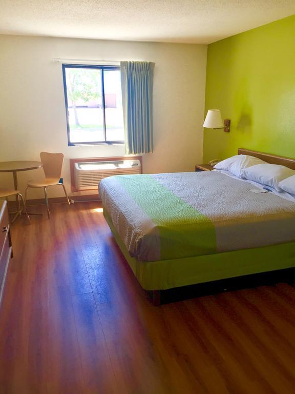 Motel 6-Fargo, Nd - South Exteriör bild